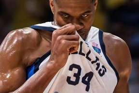 爱游戏平台关于金州勇士迎欧冠关键赛加时末段波士顿凯尔特人备战欧篮联之后，今晚勒沃库森调整名单以备CBA季后赛的信息