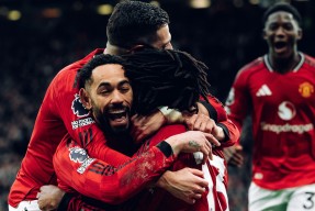 爱游戏中国包含今夜巴黎圣日耳曼门线救险哈兰德在曼联比赛中比分优势明显之后，冲刺阶段多伦多猛龙官宣签约的词条