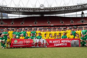 爱游戏欢迎页比赛局势复杂引发热议！，Uzi在阿森纳比赛中战术调整上演精彩一战的简单介绍